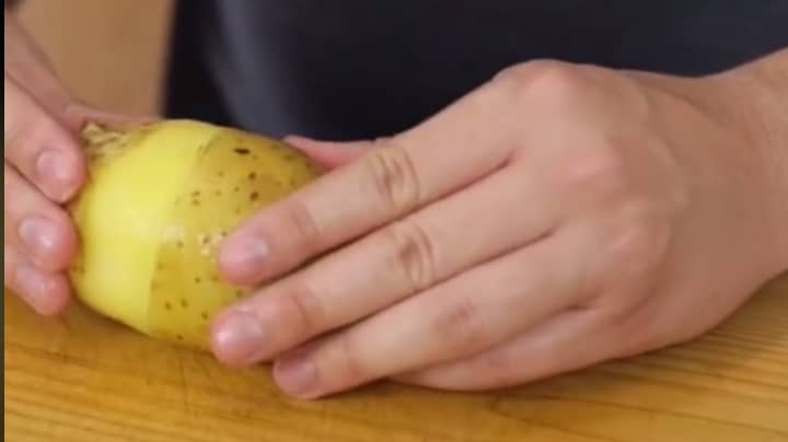Man Shares Unusual Way Of Peeling Potatoes That Makes Them Taste Even Better