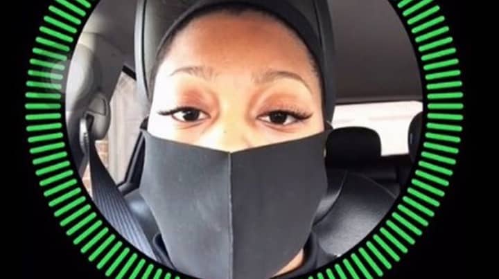  Woman Shares How To Unlock iPhone Using Face ID While Wearing Mask