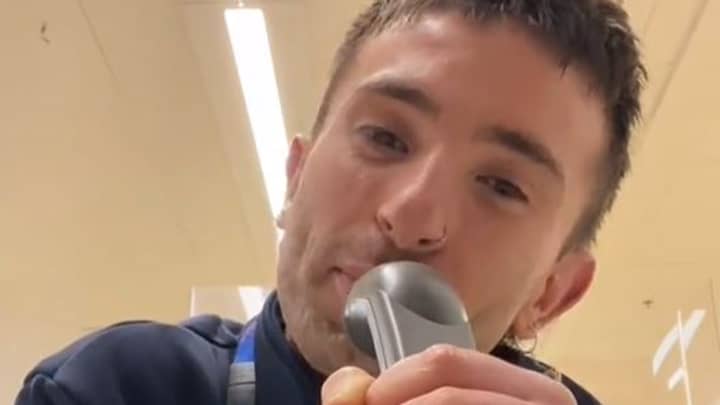 Tesco Manager Catches Employee Making Hilarious Announcement Over Tannoy