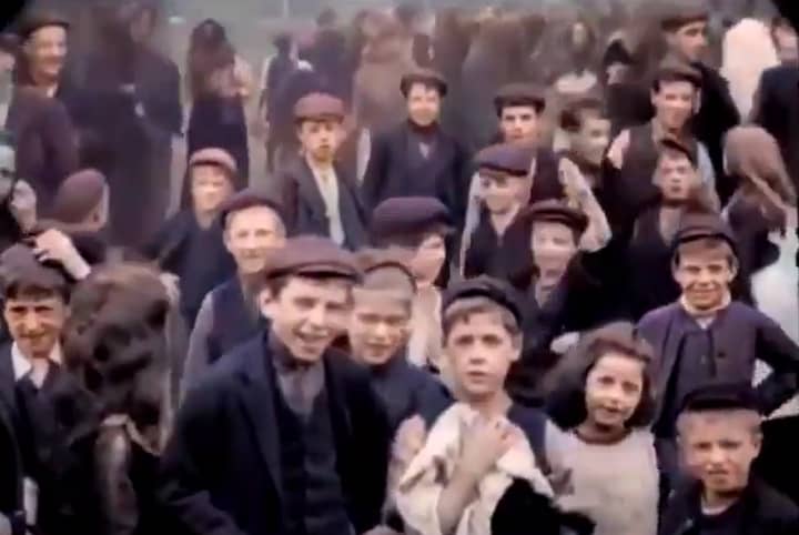Colourised Footage From 1901 Shows Victorians Fascinated By Camera  