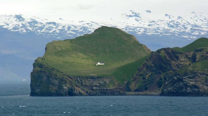 Strange Building On Icelandic Island Dubbed 'World's Loneliest House'