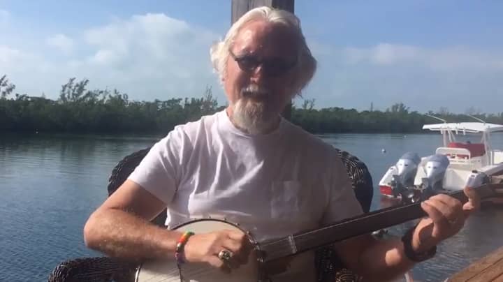 Billy Connolly Apologises For Depressing Fans About His Health In Brilliant Video