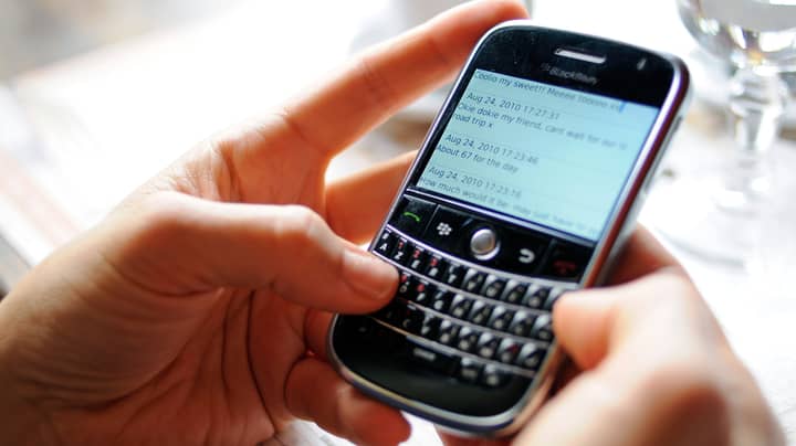 Old Blackberry Phones Will Stop Working Around The World Forever Today