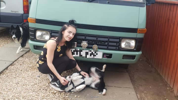 Student Converting 35-Year-Old Campervan Into New Home To Avoid Paying Rent