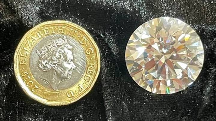 Woman Discovers Ring She Was Going To Bin Is Worth £2 Million