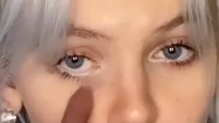 People Are Using Makeup To Create Under-Eye Circles Because It Looks 'Cool'