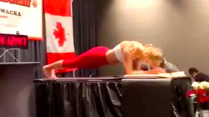 Mum Breaks Guinness World Record By Planking For More Than Four Hours