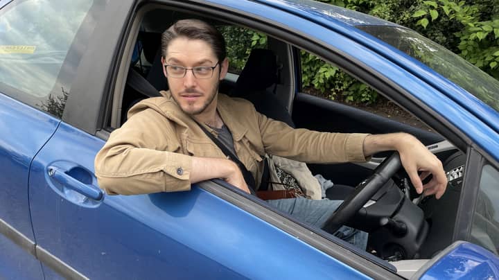American Man Learning To Drive In UK Left Baffled By 'Frightening' Roundabouts