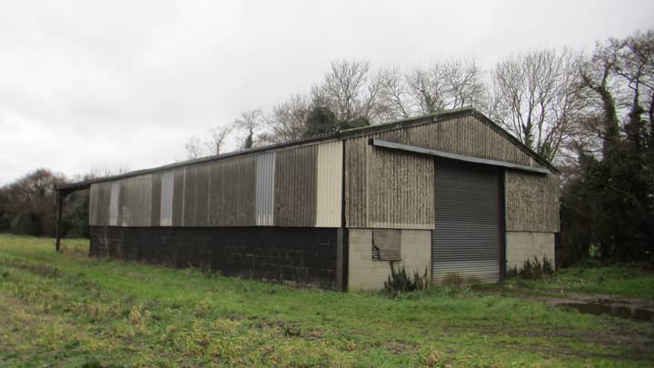 Man Converts An Old Farm Shed Into A £975,000 Luxury Home