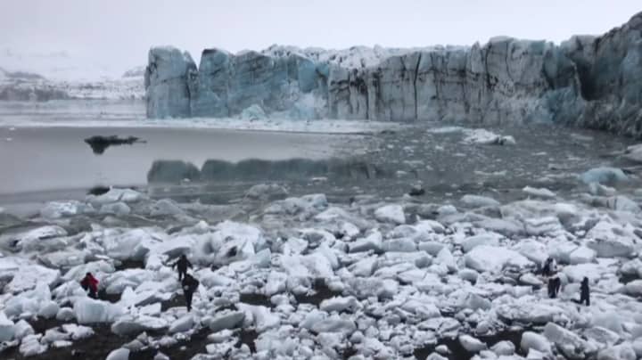 Huge Wave Almost Wipes Out Tourists After Glacier Breaks Off Into The Water