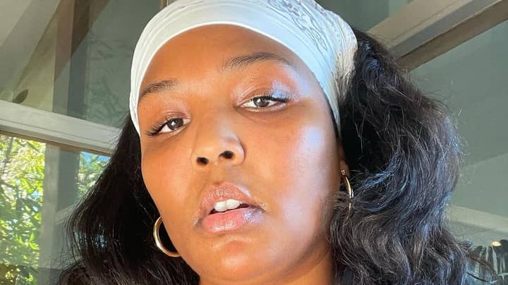 Lizzo Shares Unedited Naked Selfie To Change The Conversation On Beauty Standards
