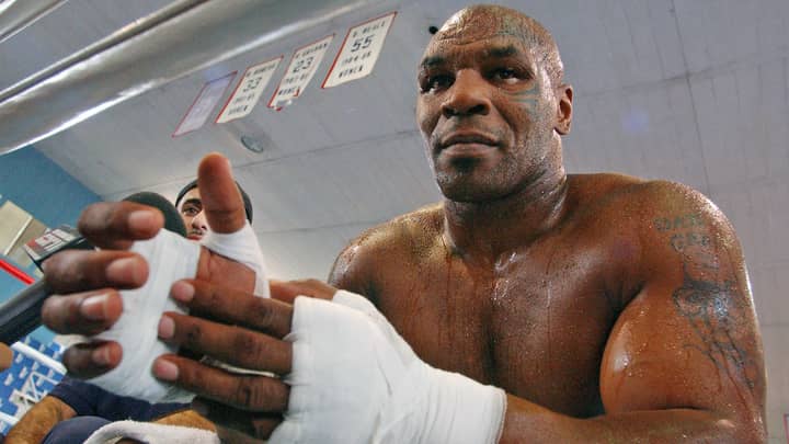 Mike Tyson Refuses To Rule Out Fighting Logan Paul 
