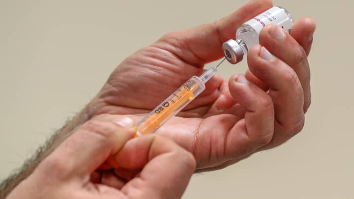 ​UK Government Rules Out Coronavirus Vaccine Passports