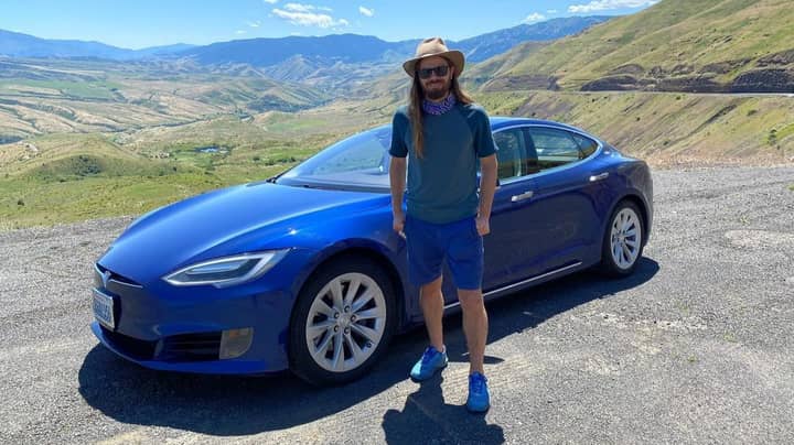CEO Who Raised Minimum Wage To £50k Receives Tesla From Employees