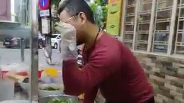 Beef Noodle Seller Summoned By Vietnam Police After Imitating Salt Bae