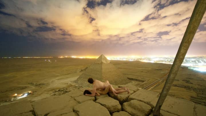 Egypt Investigating Photograph Of Man Having Sex With Woman On Great Pyramid