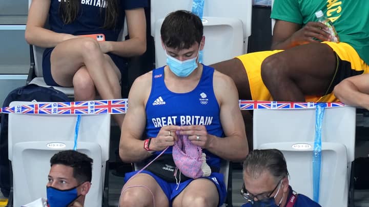 People Go Wild For Tom Daley Knitting In The Stands At The Olympics