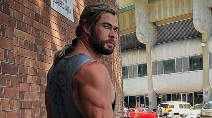 Chris Hemsworth Trolled By His Brother For 'Skipping Leg Day'