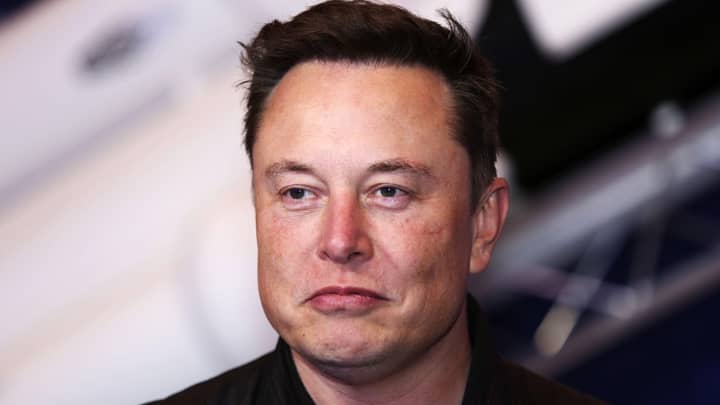 Tesla Shares Fall After Elon Musk Posts Twitter Poll