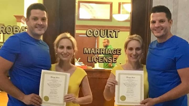 Identical Twins Who Married Identical Twins Want Babies On Same Day